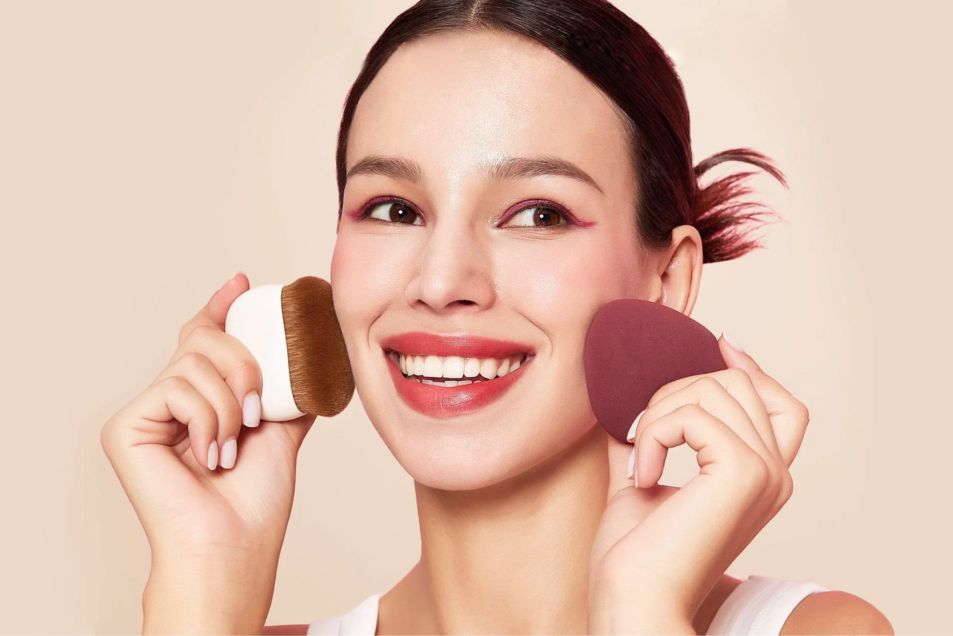 Foundation Brush vs Sponge